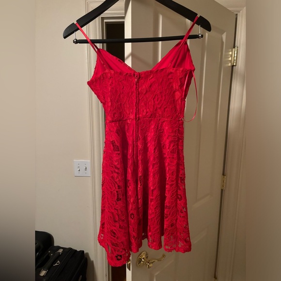 Francesca’s red mini dresss - Picture 2 of 3